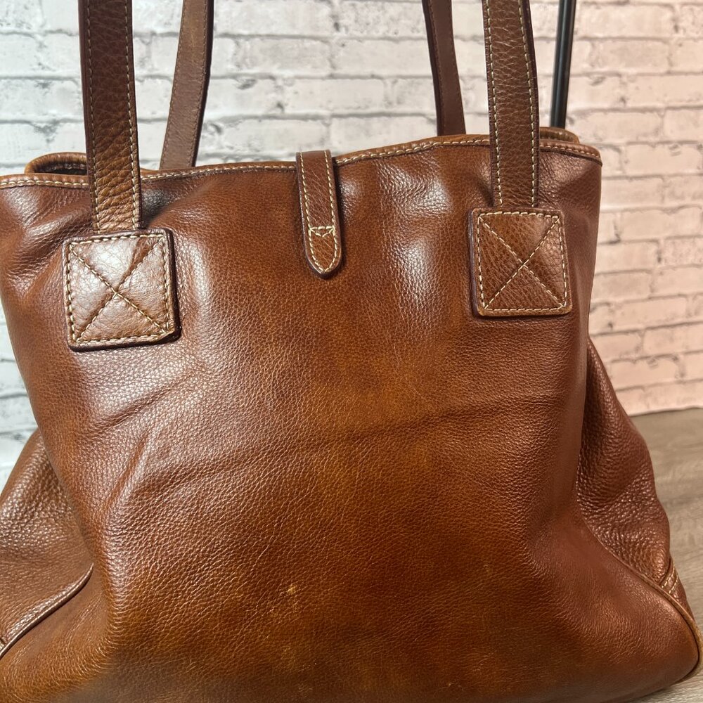 Dooney & Bourke pebbled leather tote in a chestnut brown - Picture 4 of 7